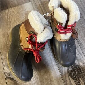 Sperry Kids Boots in Brown. Brand new size 11